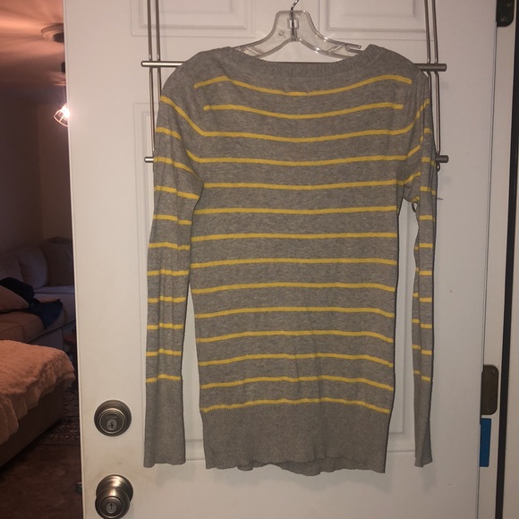 Cardigan - Picture 3 of 4